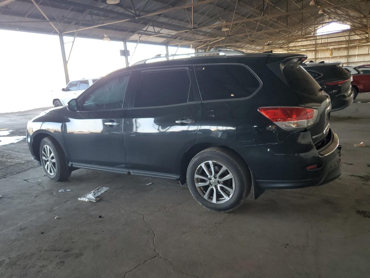2015 Nissan Pathfinder VIN 5N1AR2MN2FC703954 Copart auction photo, rear end / front end damage thumbnail 2