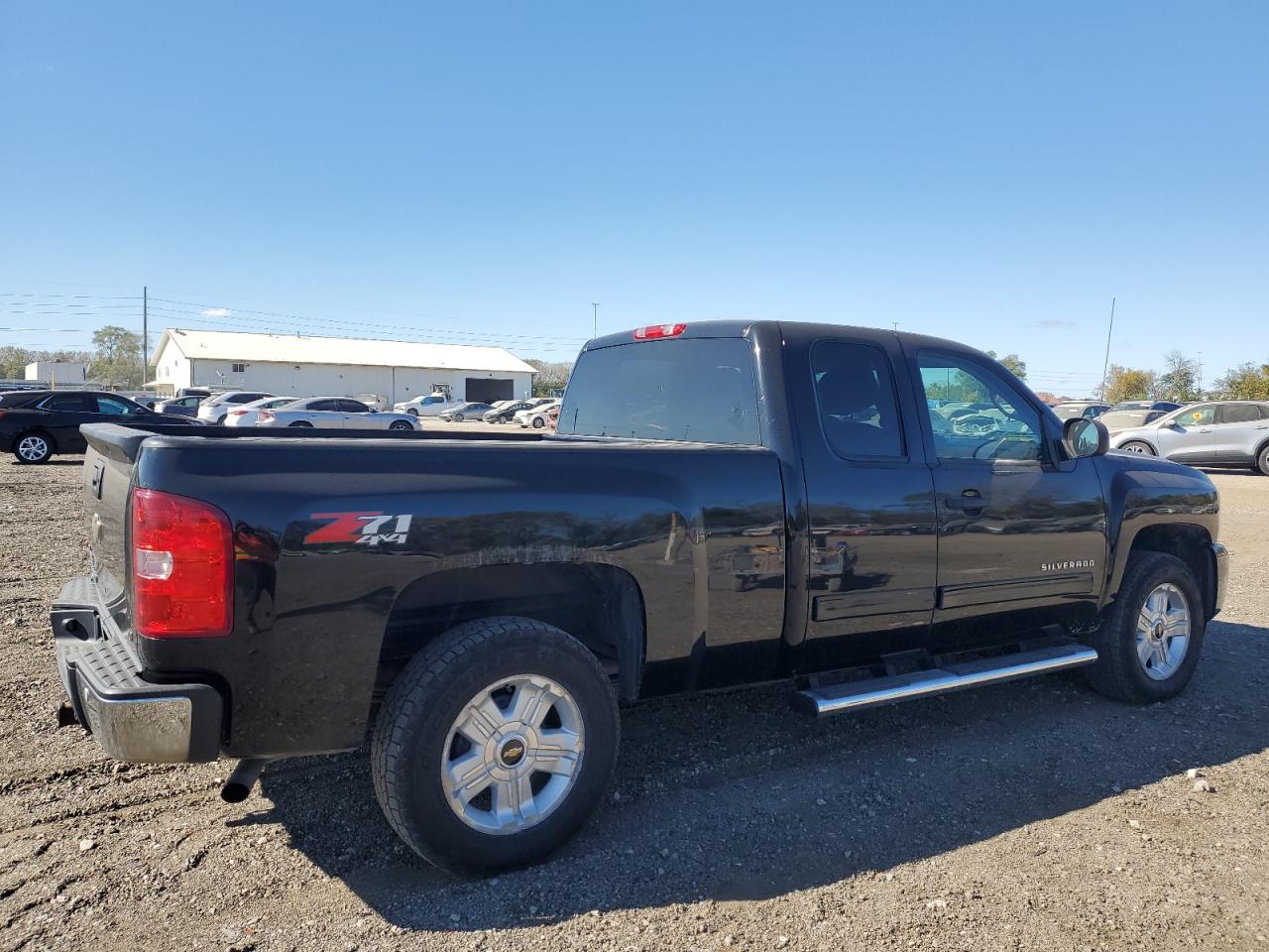 2011 Chevrolet Silverado VIN 1GCRKSE34BZ256267 Copart auction photo, mechanical damage thumbnail 3