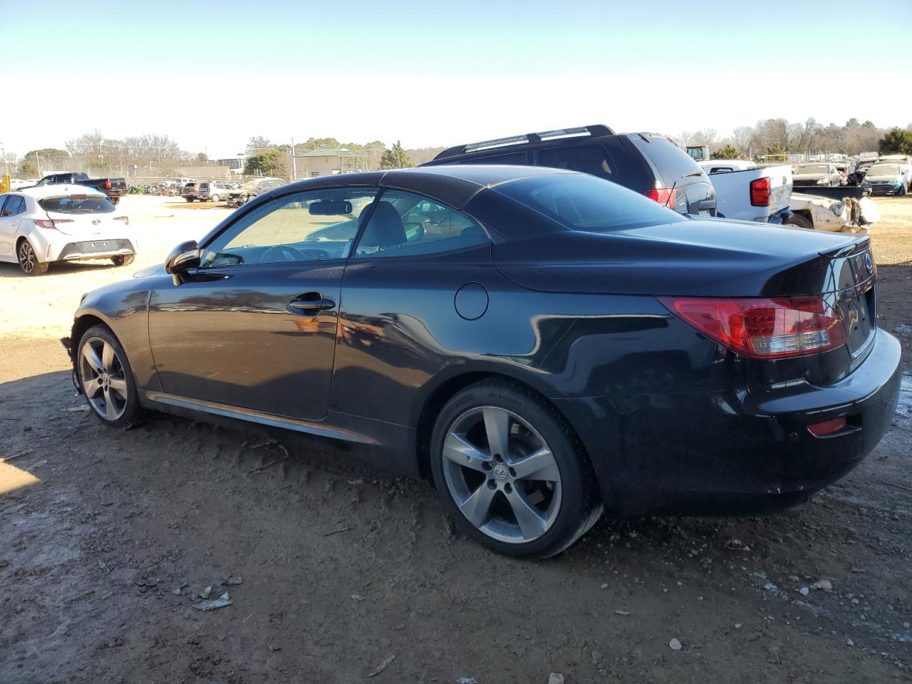 2011 Lexus IS VIN JTHFF2C20B2514647 Copart auction photo, front end / side damage thumbnail 2