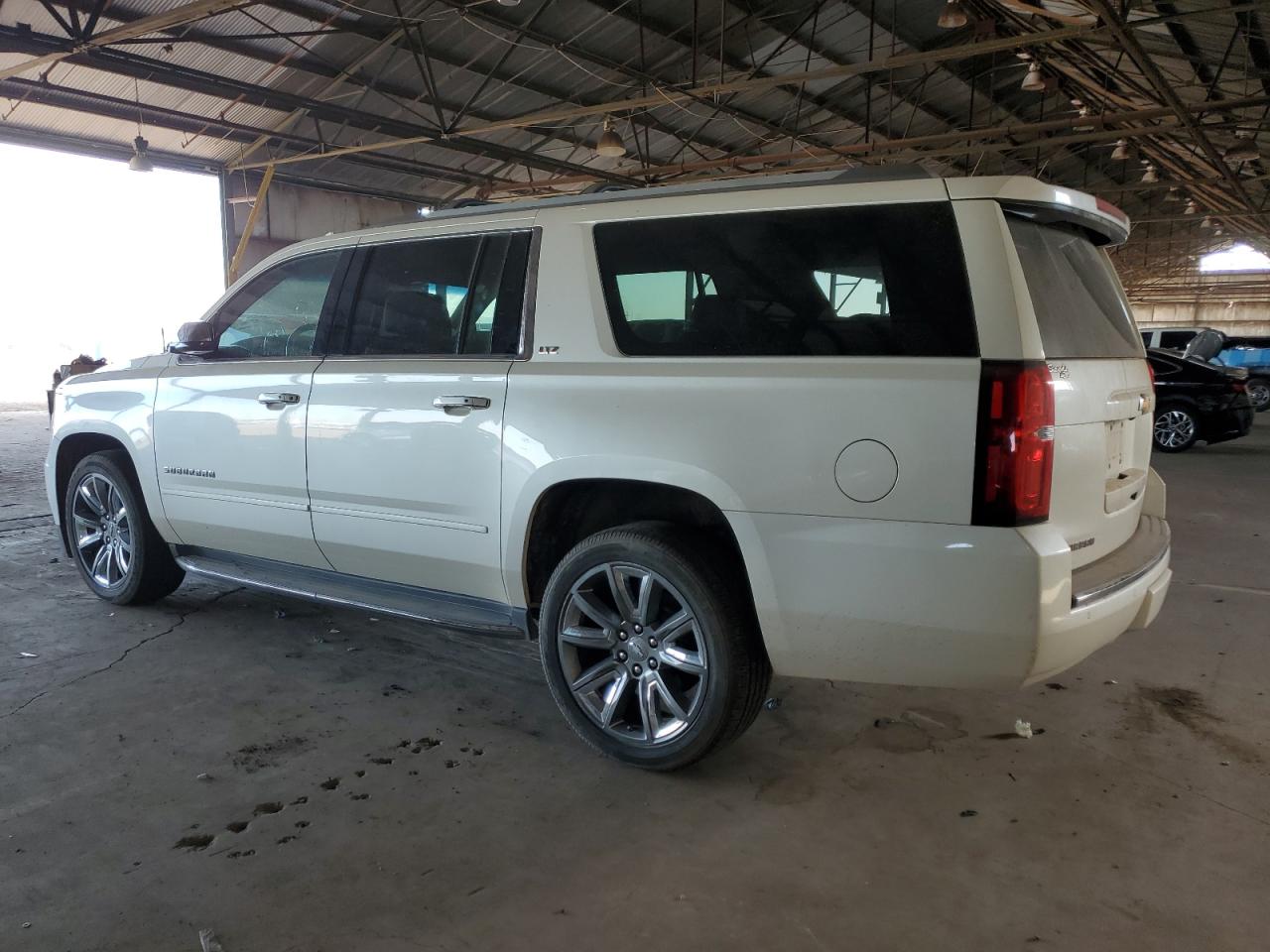 2015 Chevrolet Suburban VIN 1GNSCKKC9FR665672 Copart auction photo, side damage thumbnail 2