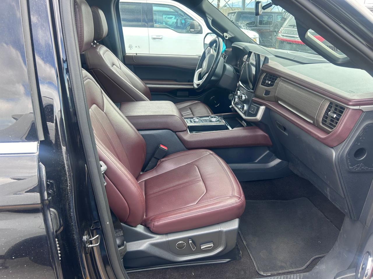 2022 Ford Expedition VIN 1FMJU2AT9NEA29886 Copart auction photo, normal wear damage thumbnail 5