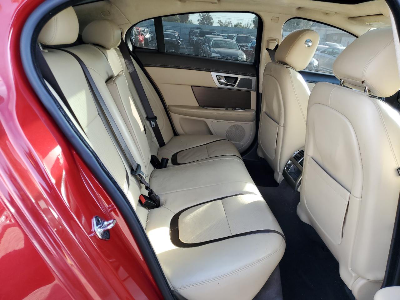 2015 Jaguar XF VIN SAJWA0F7XF8U77817 Copart auction photo, front end / minor dent/scratches damage thumbnail 11