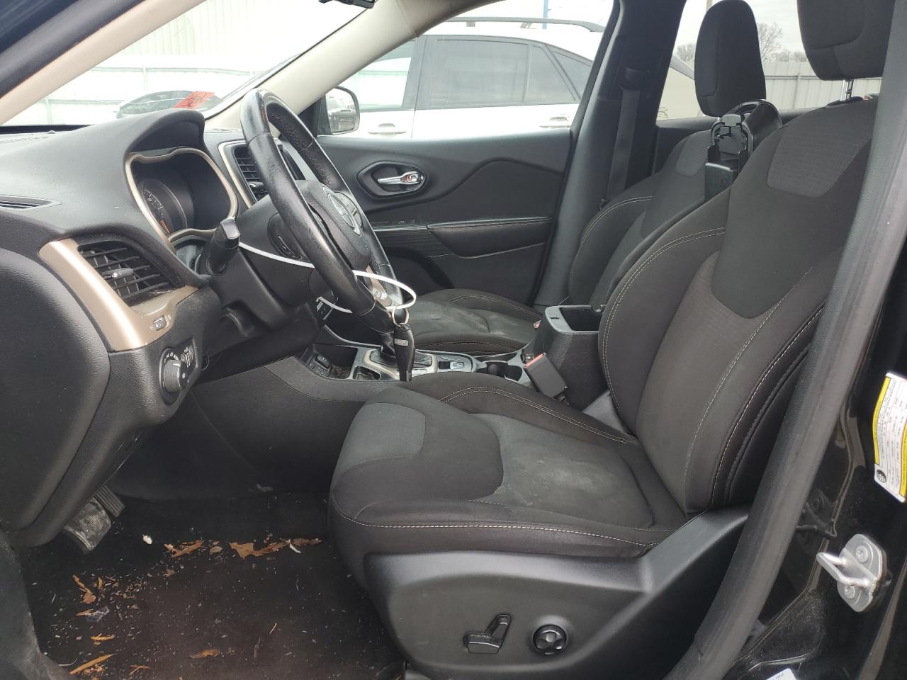 2017 Jeep Grand Cherokee VIN 1C4PJLCB9HW541261 Copart auction photo, front end / minor dent/scratches damage thumbnail 7