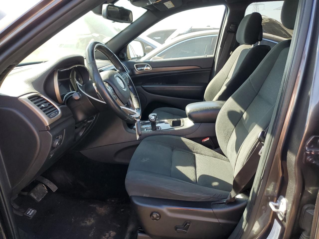 2015 Jeep Grand Cherokee VIN 1C4RJFAG0FC649601 Copart auction photo, front end / minor dent/scratches damage thumbnail 7