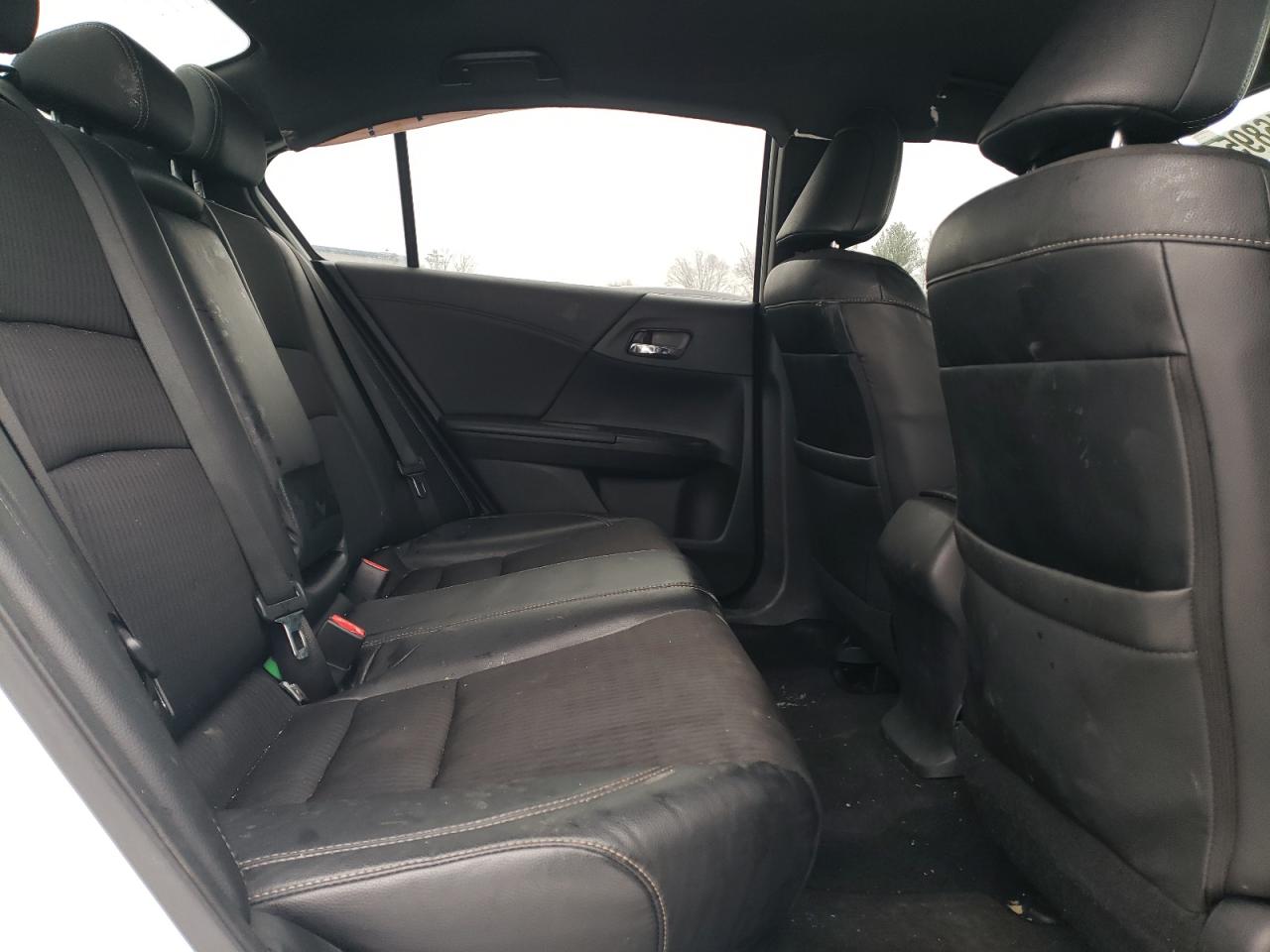 2017 Honda Accord VIN 1HGCR2F58HA071374 Copart auction photo, front end / minor dent/scratches damage thumbnail 10