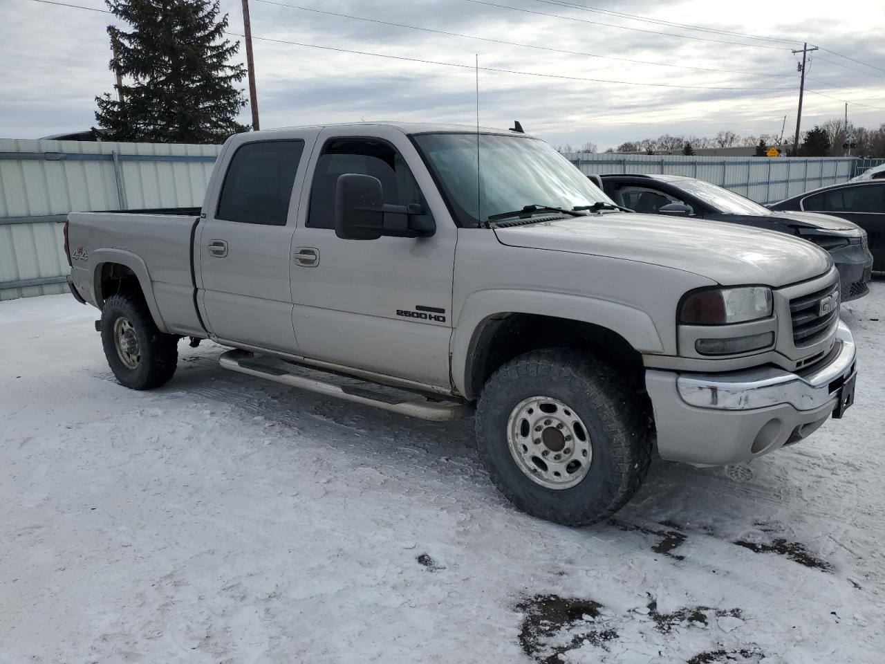 2006 GMC Sierra VIN 1GTHK23226F123228 Copart auction photo, side / rear end damage thumbnail 4