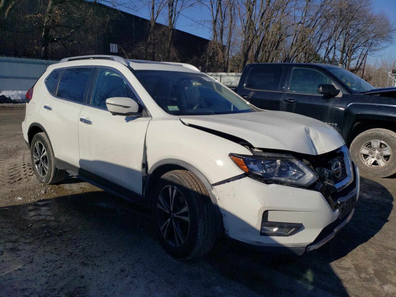 2020 Nissan Rogue VIN JN8AT2MV4LW114831 Copart auction photo, front end / minor dent/scratches damage thumbnail 4