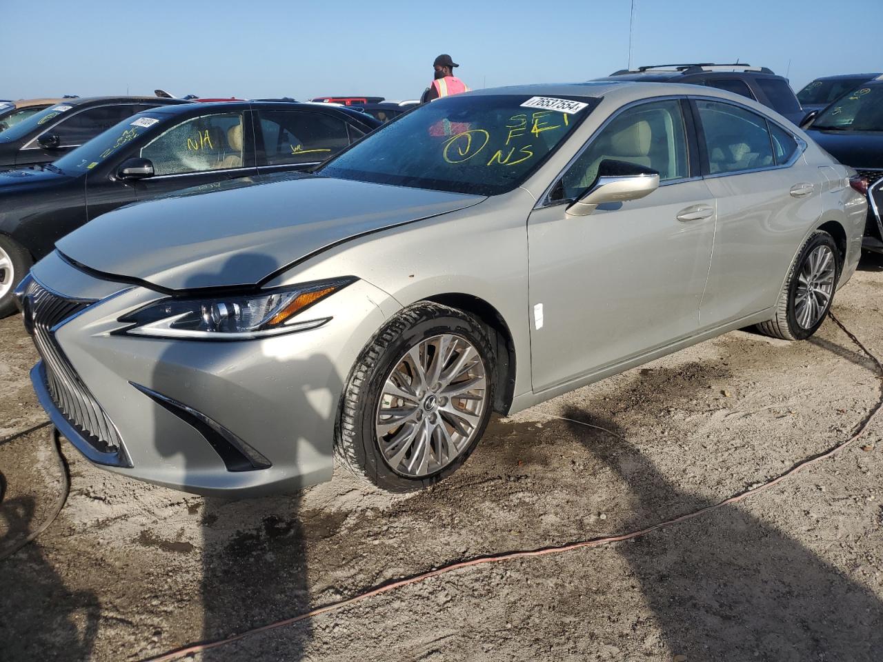 2021 Lexus ES VIN 58ADZ1B12MU108593