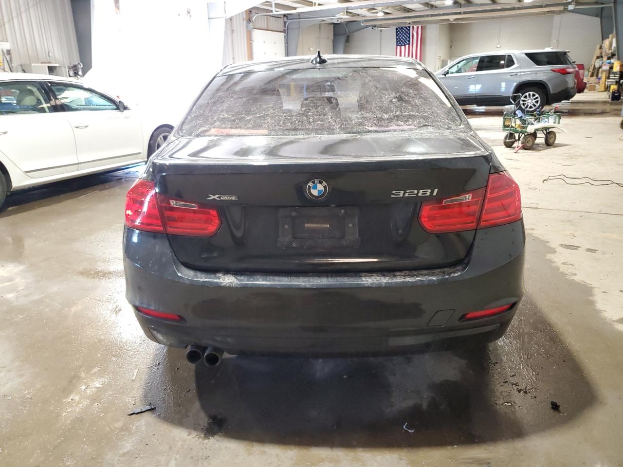 2015 BMW 3er VIN WBA3B3G54FNR88189 Copart auction photo, front end damage thumbnail 6