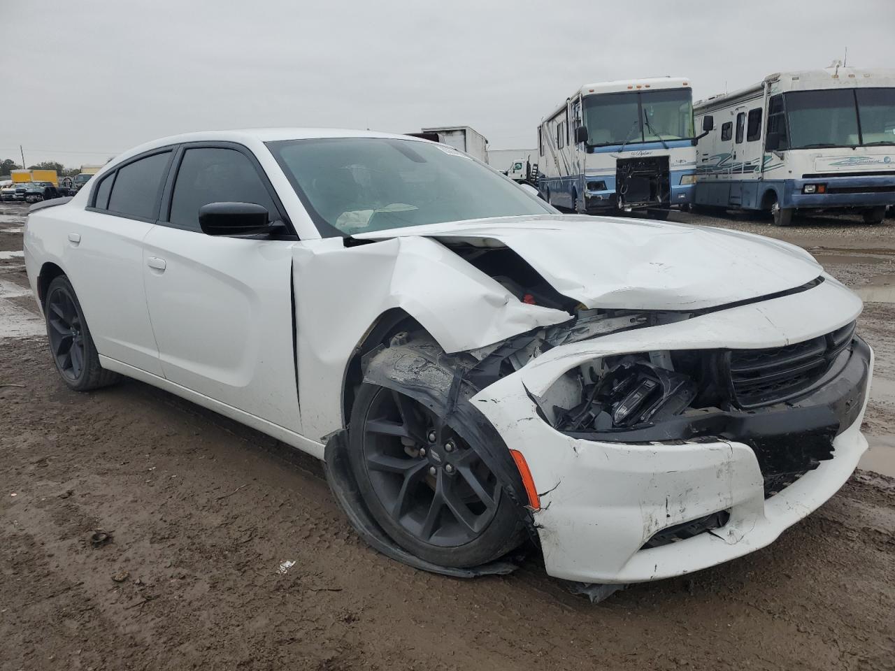 2019 Dodge Charger VIN 2C3CDXBGXKH692890 Copart auction photo, front end / minor dent/scratches damage thumbnail 4