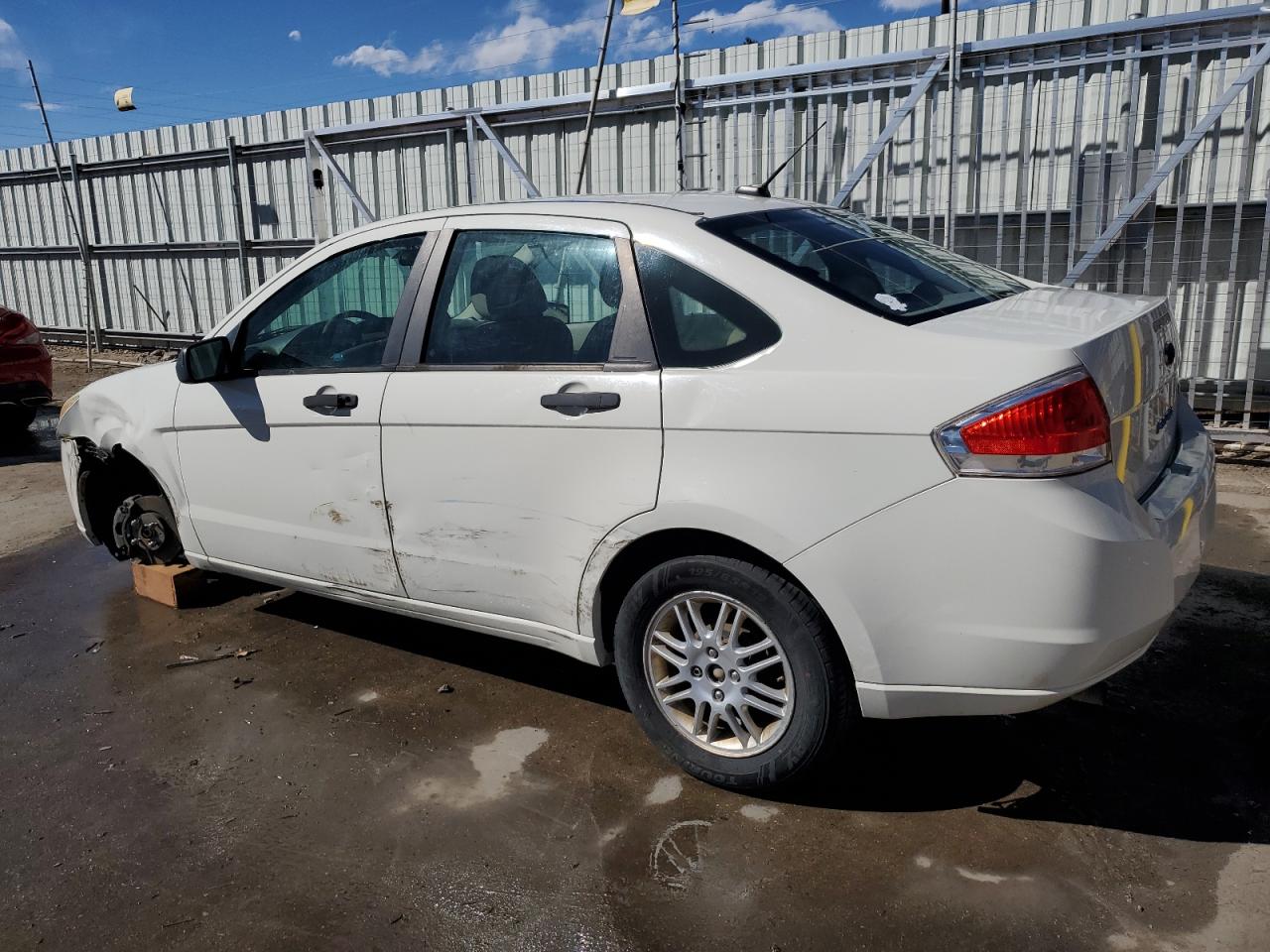 2010 Ford Focus VIN 1FAHP3FN3AW281654 Copart auction photo, front end / side damage thumbnail 2