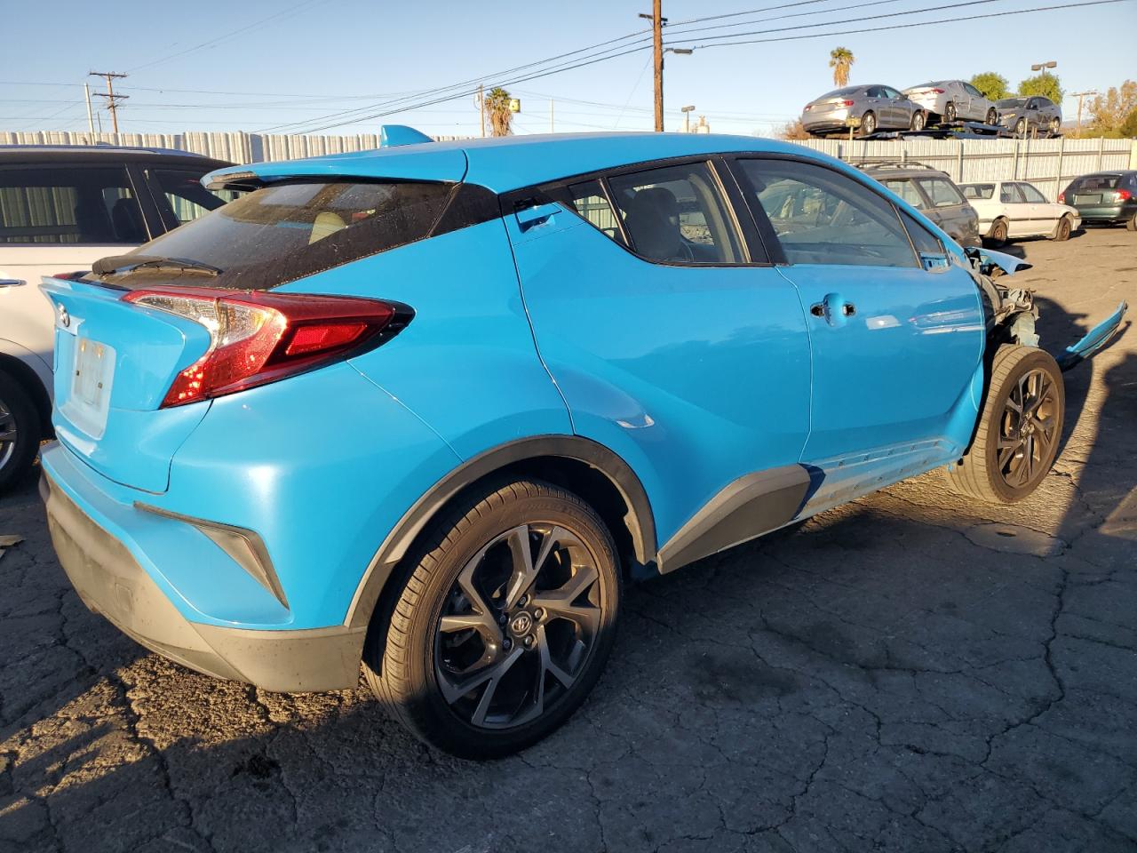 2019 Toyota C-HR VIN JTNKHMBX1K1048392 Copart auction photo, front end / side damage thumbnail 3
