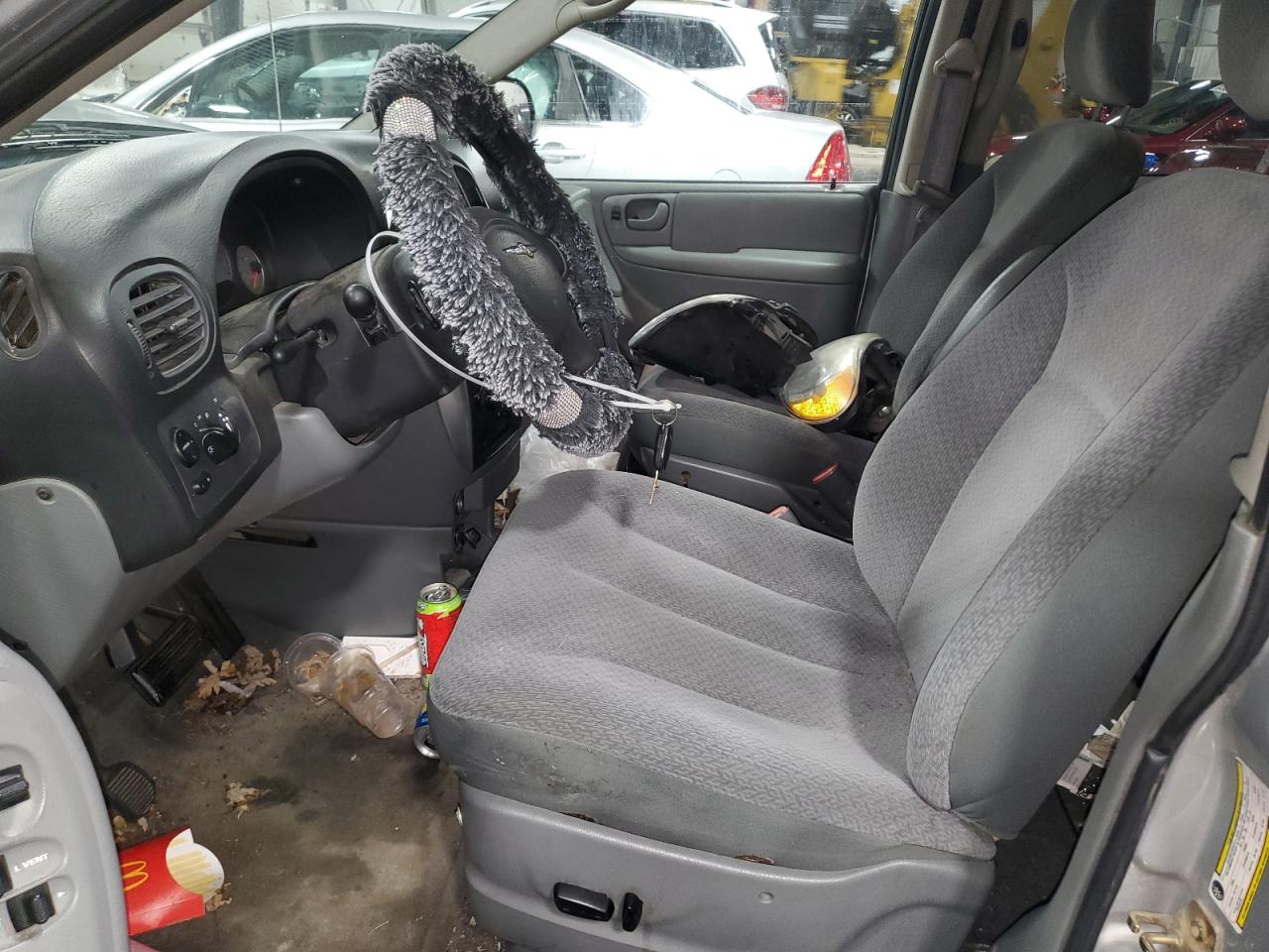 2006 Chrysler Town & Country VIN 2A4GP54L46R714332 Copart auction photo, front end / rear end damage thumbnail 7
