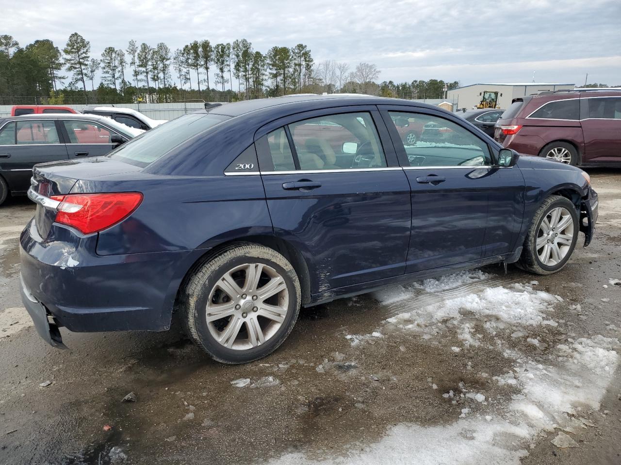 2013 Chrysler 200 VIN 1C3CCBBB2DN543359 Copart auction photo, front end / rear end damage thumbnail 3