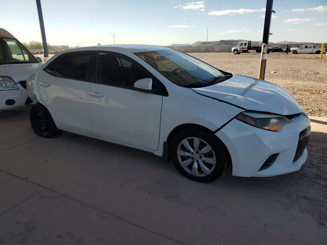 2015 Toyota Corolla VIN 5YFBURHE0FP330303 Copart auction photo, all over damage thumbnail 4