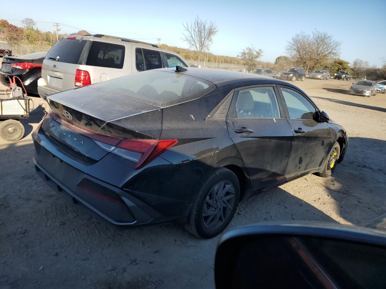 2024 Hyundai Elantra VIN KMHLM4DG0RU733828 Copart auction photo, front end / minor dent/scratches damage thumbnail 3