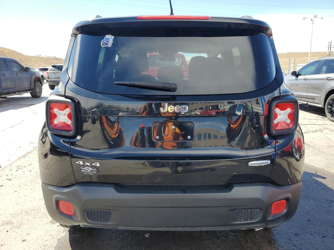 2017 Jeep Renegade VIN ZACCJBBB0HPE43856 Copart auction photo, front end / side damage thumbnail 6
