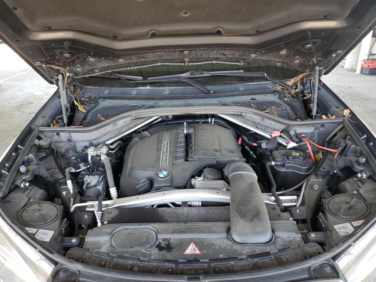 2015 BMW X5 VIN 5UXKR0C57F0P08405 Copart auction photo, front end damage thumbnail 11