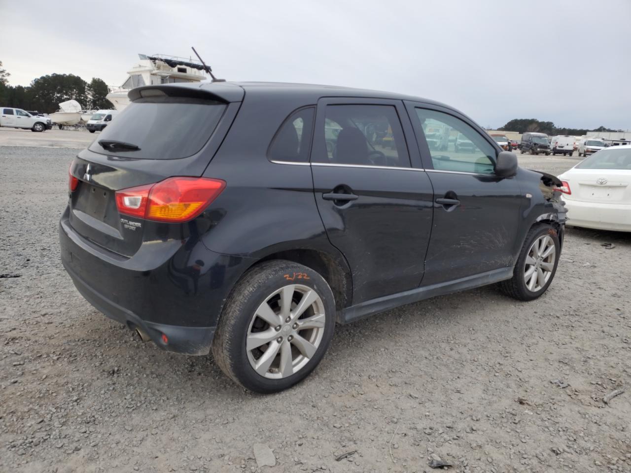 2014 Mitsubishi Outlander VIN 4A4AP4AU4EE031358 Copart auction photo, front end / side damage thumbnail 3