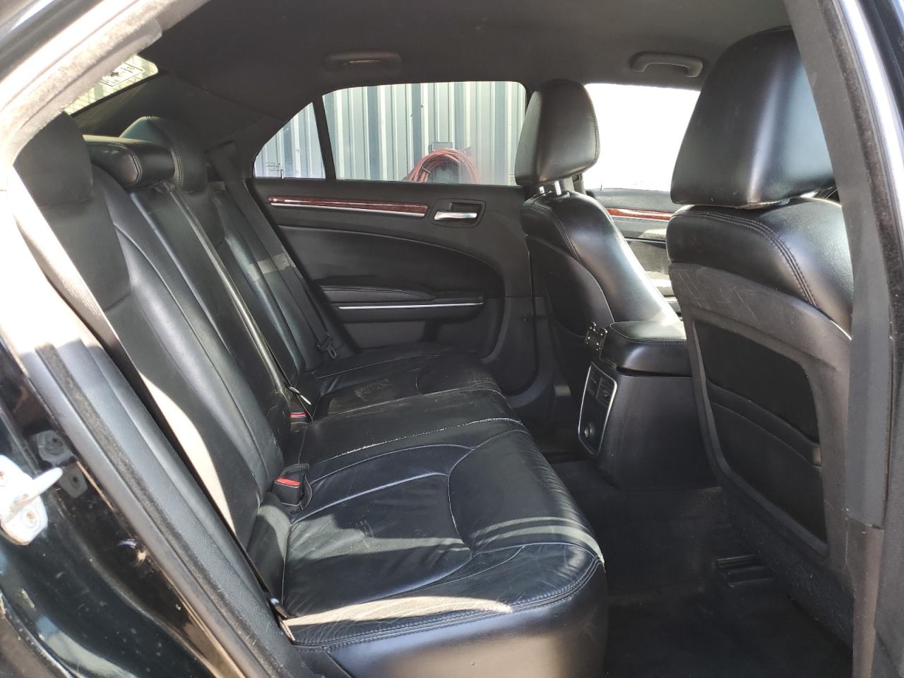 2013 Chrysler 300 VIN 2C3CCAAG2DH599043 Copart auction photo, minor dent/scratches damage thumbnail 10