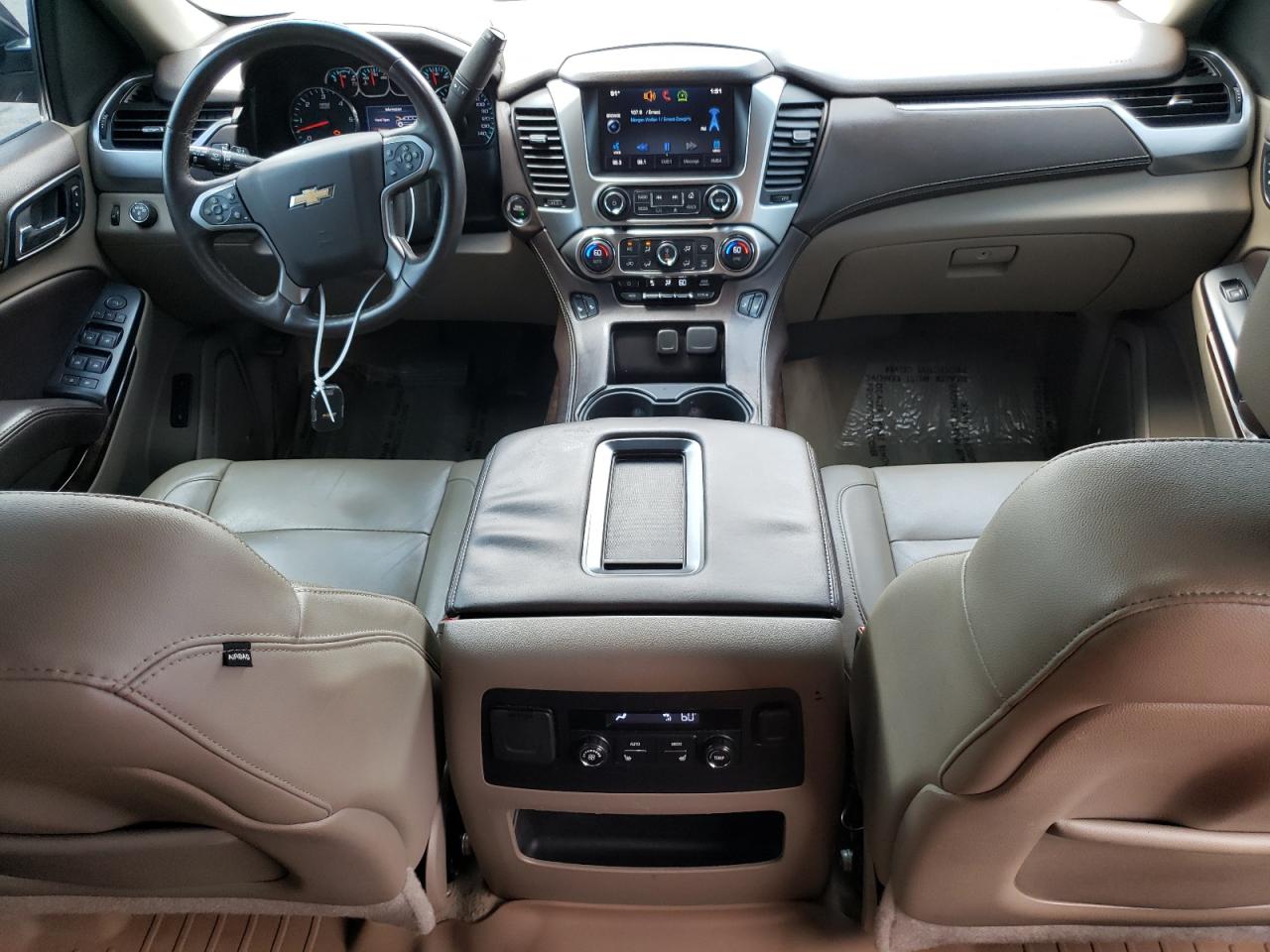 2015 Chevrolet Suburban VIN 1GNSCJKC4FR180754 Copart auction photo, normal wear damage thumbnail 8