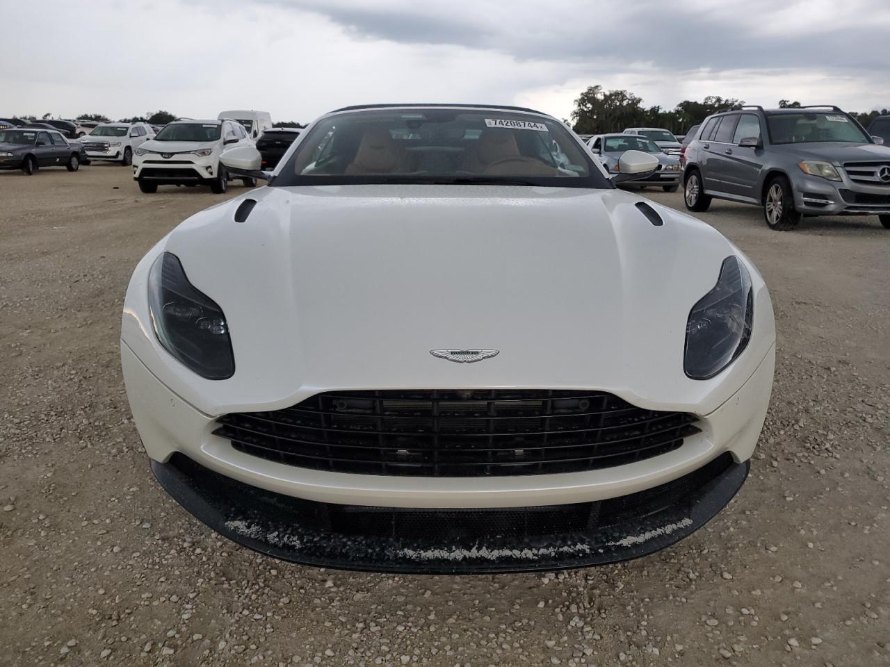 2020 Aston Martin DB11 VIN SCFRMFCWXLGM09361 Copart auction photo, minor dent/scratches damage thumbnail 5