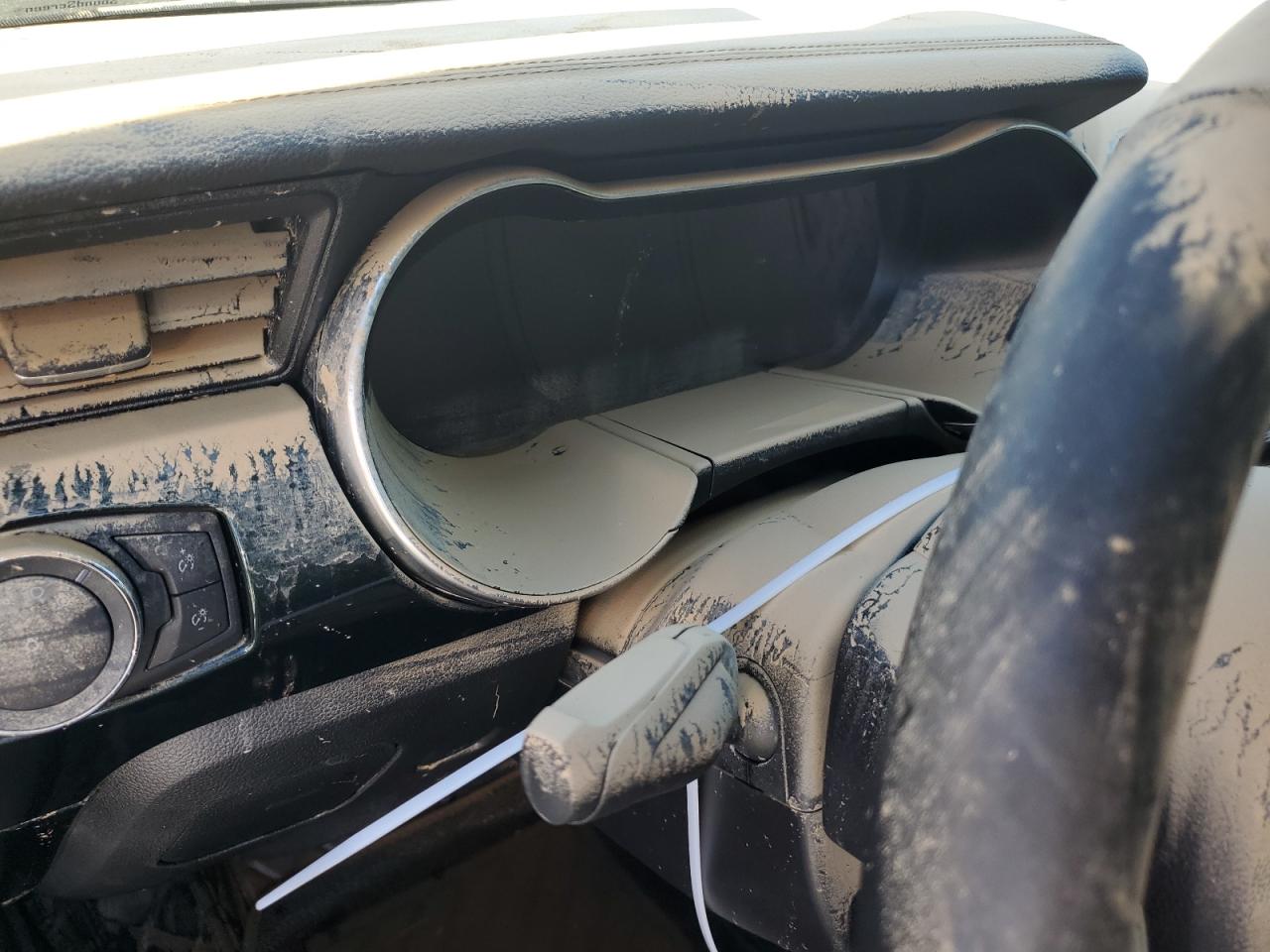 2019 Ford Mustang VIN 1FA6P8K0XK5507128 Copart auction photo, water/flood / minor dent/scratches damage thumbnail 9