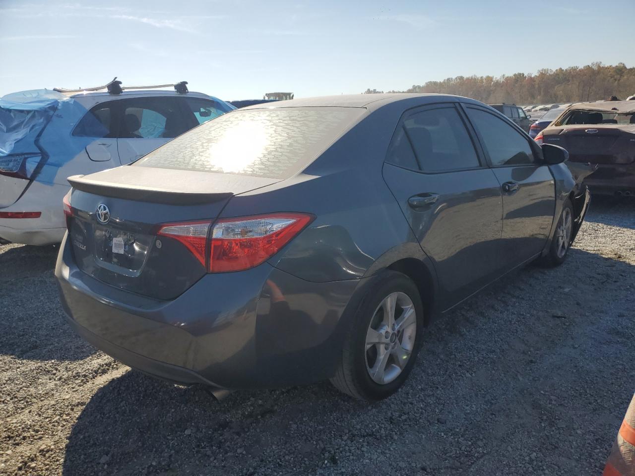 2015 Toyota Corolla VIN 2T1BURHE4FC323161 Copart auction photo, front end damage thumbnail 3
