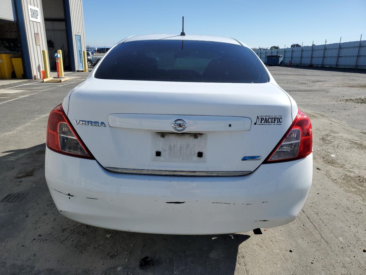 2014 Nissan Versa VIN 3N1CN7AP3EL877520 Copart auction photo, front end / side damage thumbnail 6