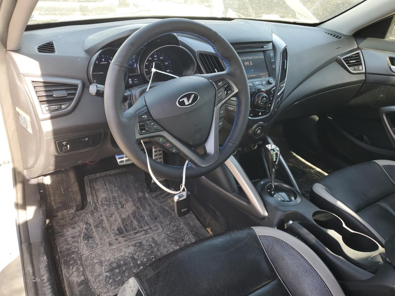 2013 Hyundai Veloster VIN KMHTC6AE4DU171412 Copart auction photo, front end / side damage thumbnail 8