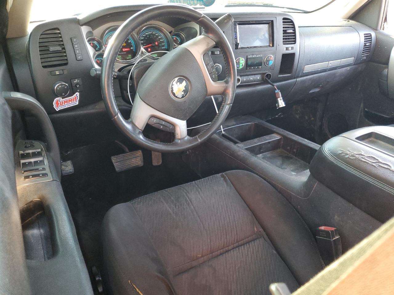 2011 Chevrolet Silverado VIN 1GCRKSE3XBZ161860 Copart auction photo, all over damage thumbnail 8