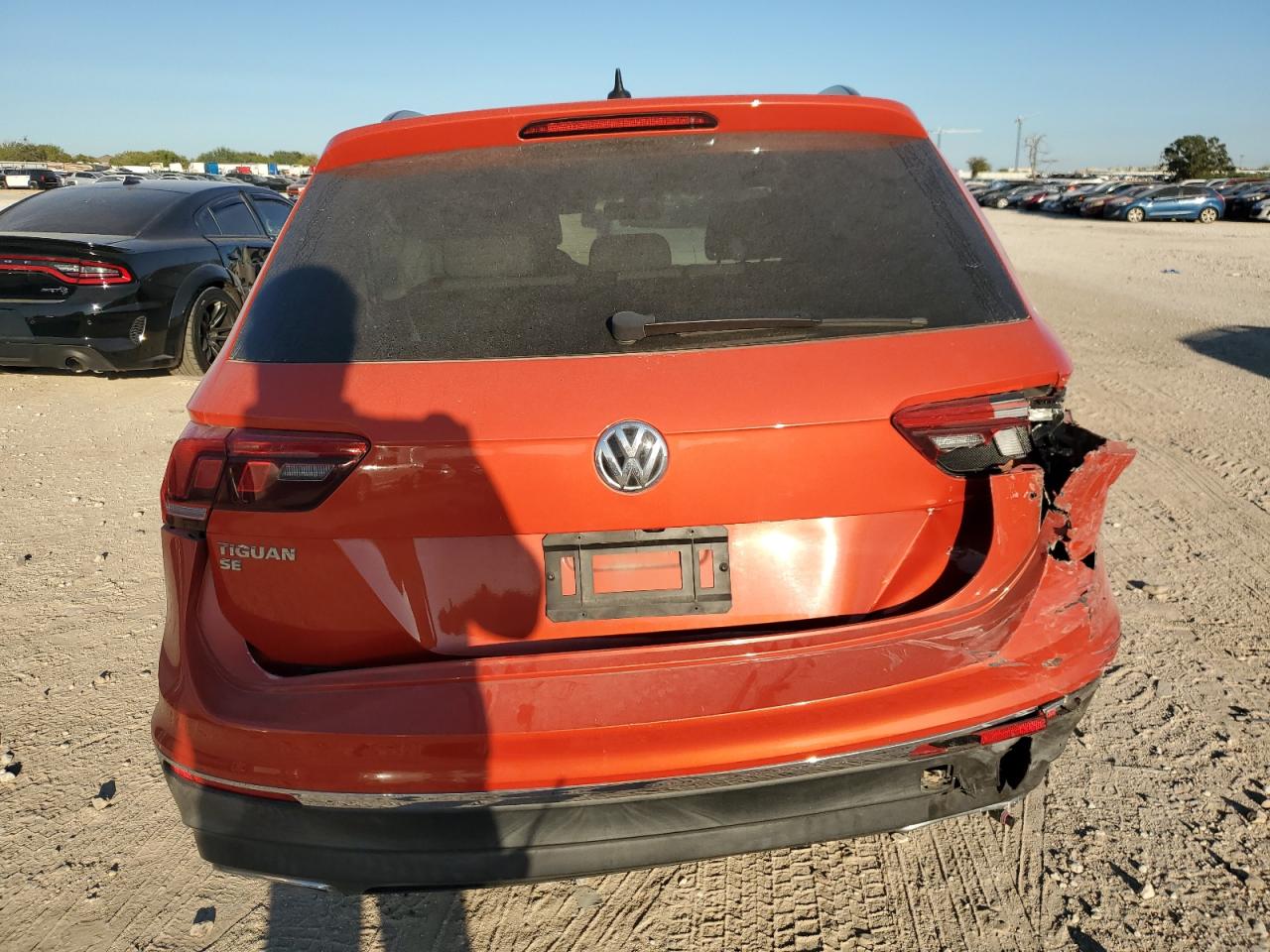 2018 Volkswagen Tiguan VIN 3VV3B7AX3JM162149 Copart auction photo, rear end / front end damage thumbnail 6