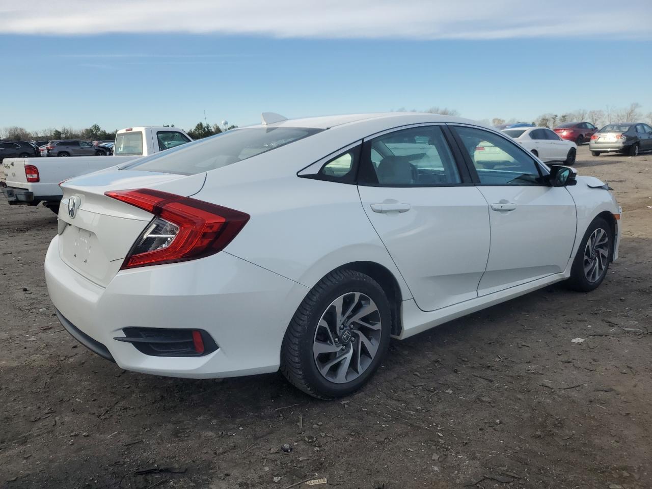 2018 Honda Civic VIN 19XFC2F78JE039929 Copart auction photo, front end / minor dent/scratches damage thumbnail 3