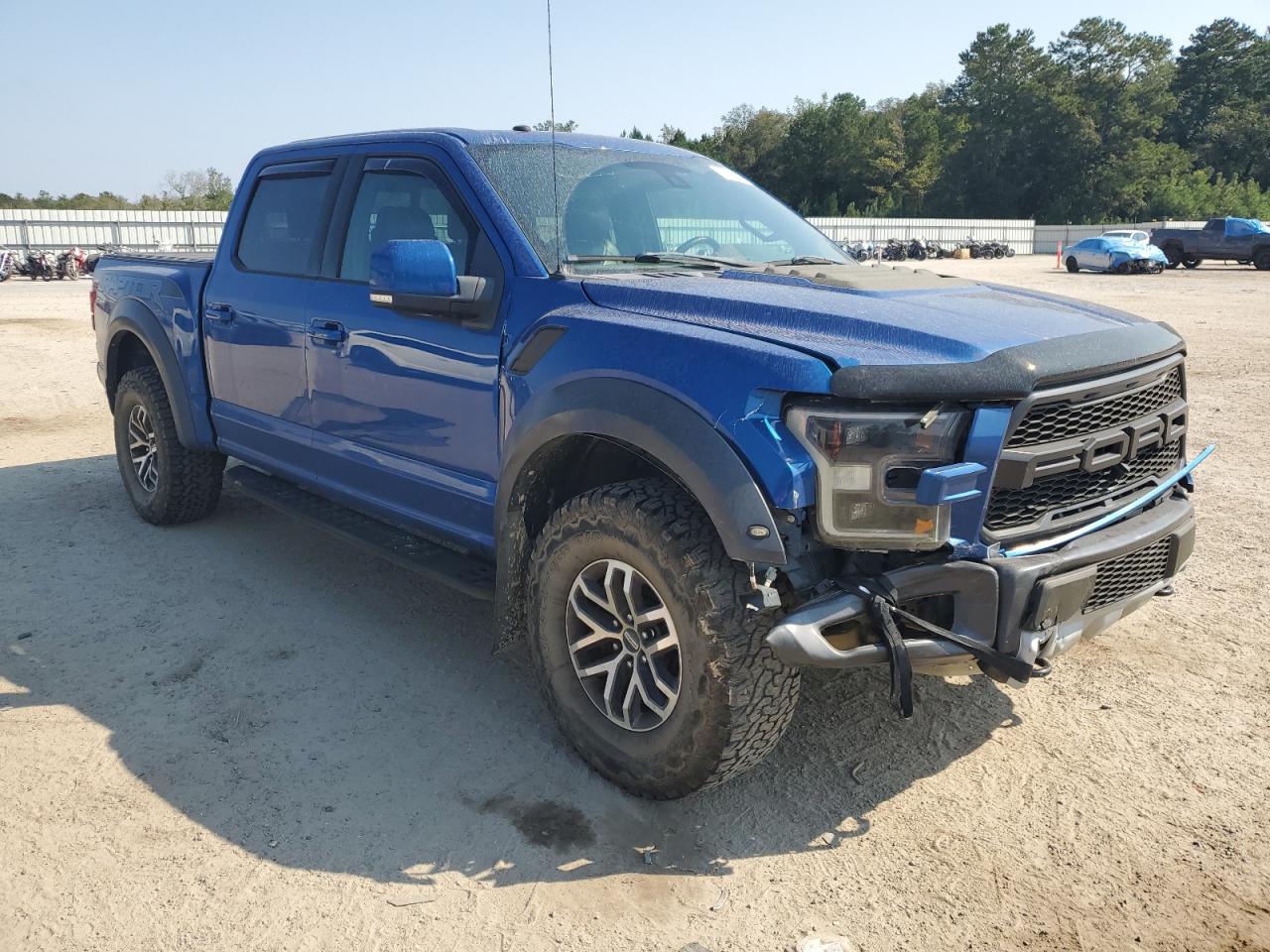 2017 Ford F-150 VIN 1FTFW1RGXHFC79934 Copart auction photo, front end damage thumbnail 4
