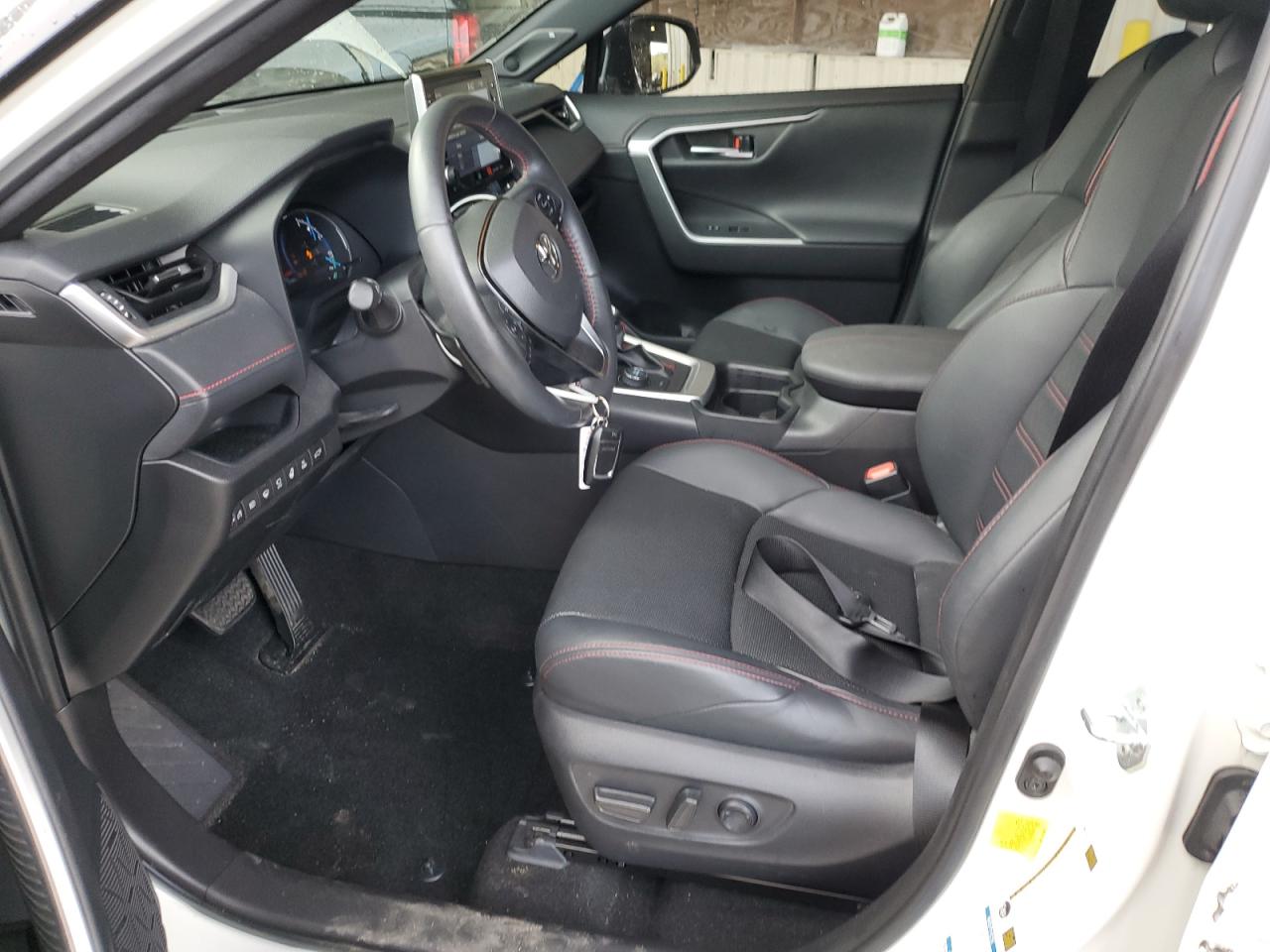 2021 Toyota RAV 4 VIN JTMFB3FV5MD045961 Copart auction photo, front end / side damage thumbnail 7