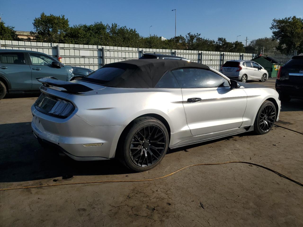 2019 Ford Mustang VIN 1FATP8UH7K5126312 Copart auction photo, mechanical damage thumbnail 3