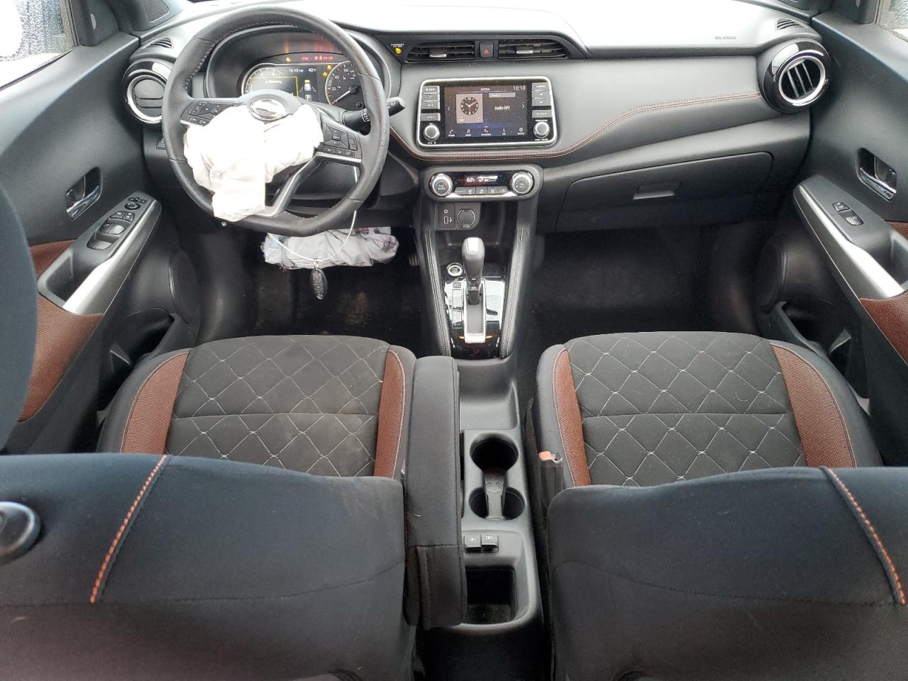 2019 Nissan Kicks VIN 3N1CP5CU1KL553494 Copart auction photo, front end / minor dent/scratches damage thumbnail 8