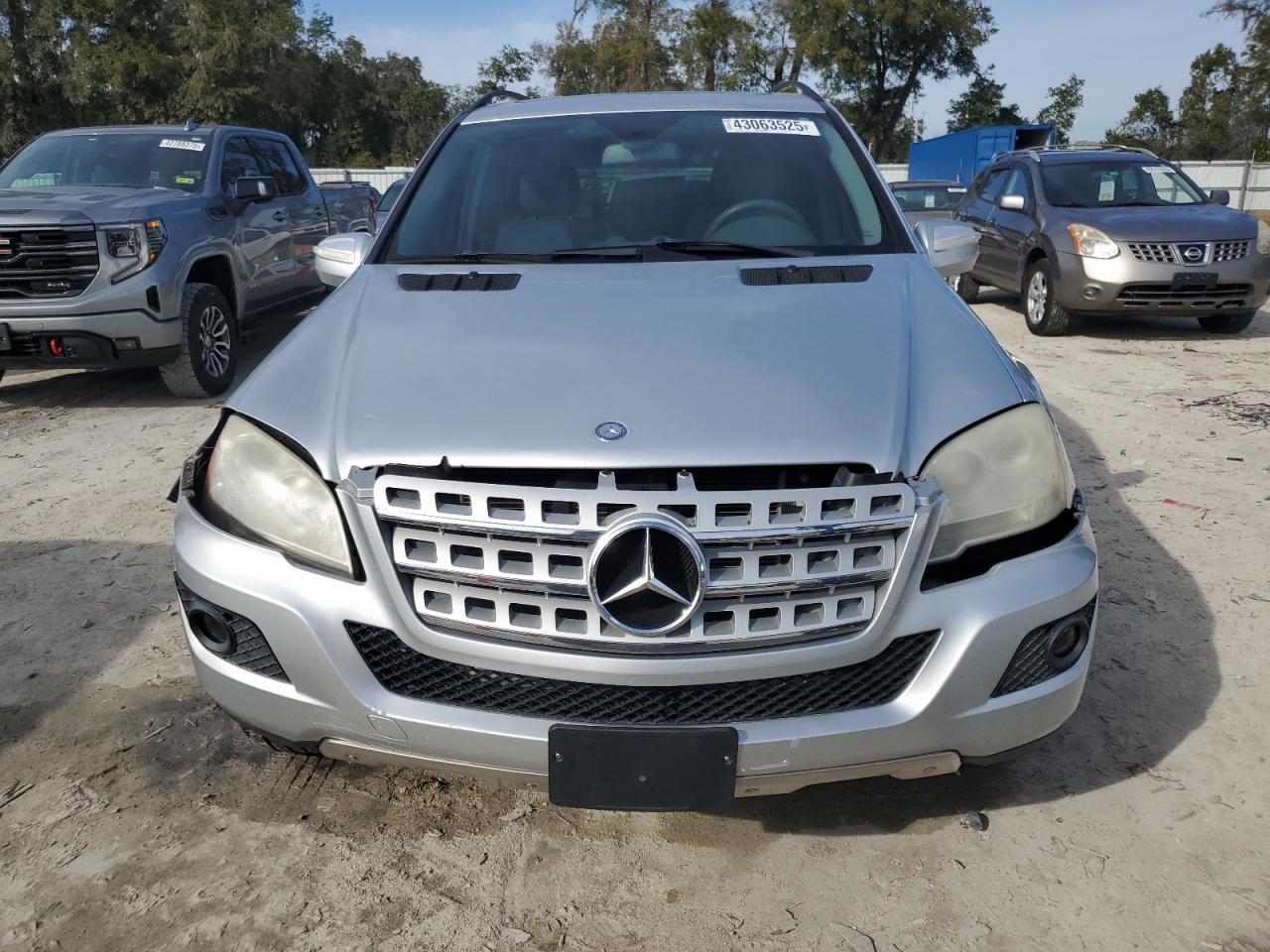 2009 Mercedes-Benz M-klasse VIN 4JGBB86E09A521162 Copart auction photo, front end damage thumbnail 5