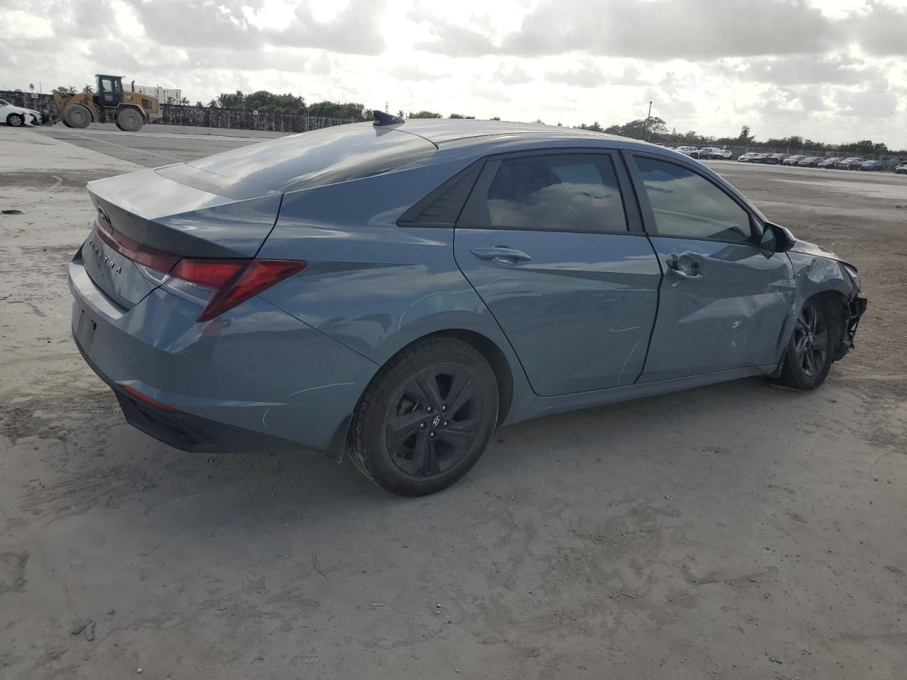 2022 Hyundai Elantra VIN KMHLS4AG8NU227247 Copart auction photo, front end / side damage thumbnail 3