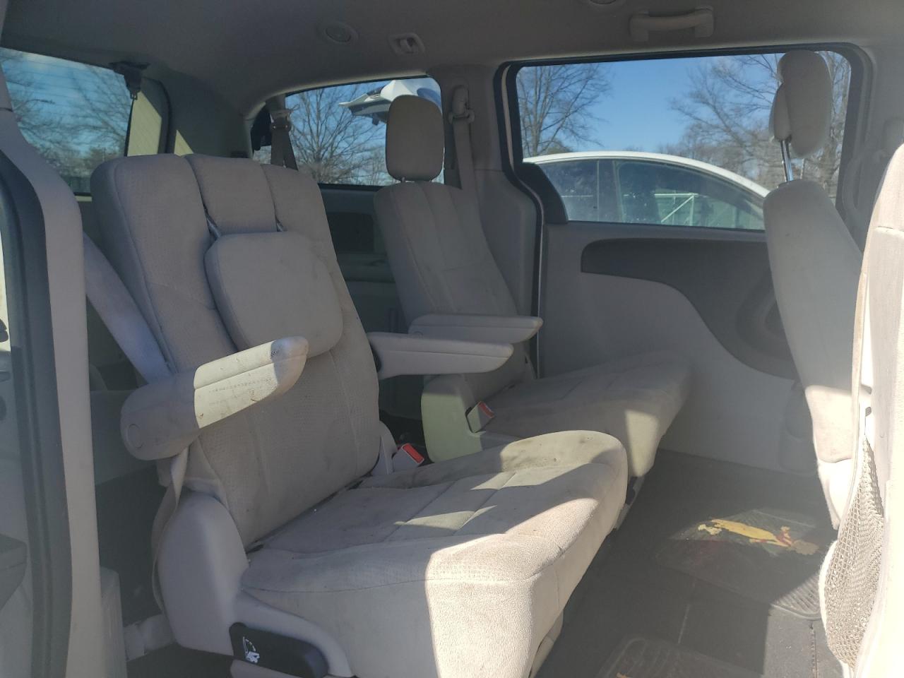 2012 Dodge Caravan VIN 2C4RDGBG8CR287872 Copart auction photo, all over damage thumbnail 11