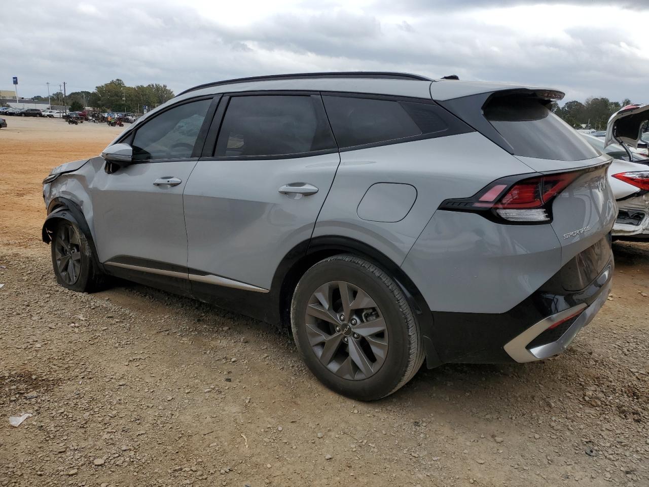 2023 KIA Sportage VIN 5XYK43AF9PG046299 Copart auction photo, rollover damage thumbnail 2
