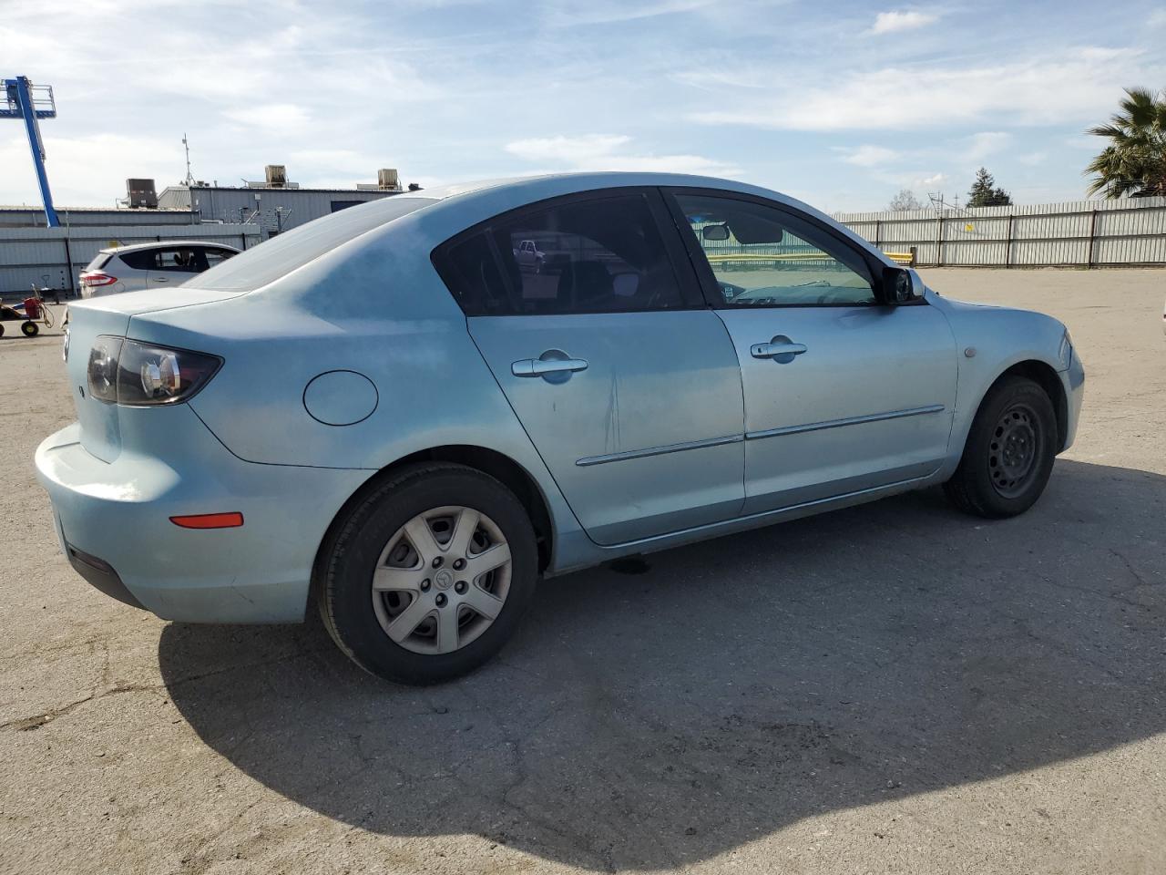 2007 Mazda 3 VIN JM1BK12G571673129 Copart auction photo, minor dent/scratches damage thumbnail 3