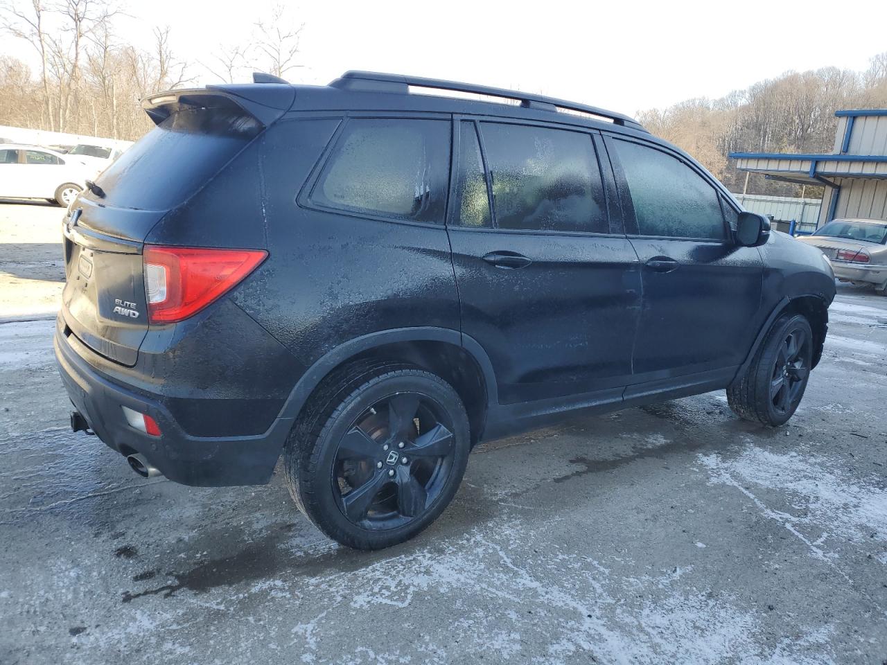 2019 Honda Passport VIN 5FNYF8H00KB016756 Copart auction photo, front end / side damage thumbnail 3