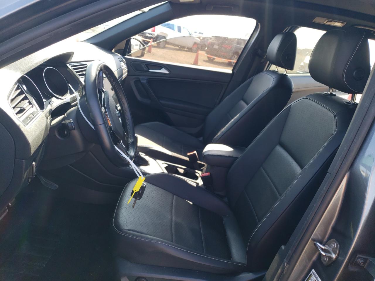 2021 Volkswagen Tiguan VIN 3VV3B7AX2MM075041 Copart auction photo, all over damage thumbnail 7