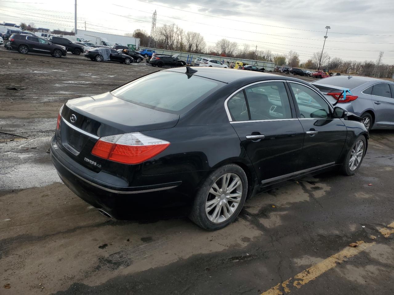 2009 Hyundai Genesis VIN KMHGC46FX9U058451 Copart auction photo, front end damage thumbnail 3