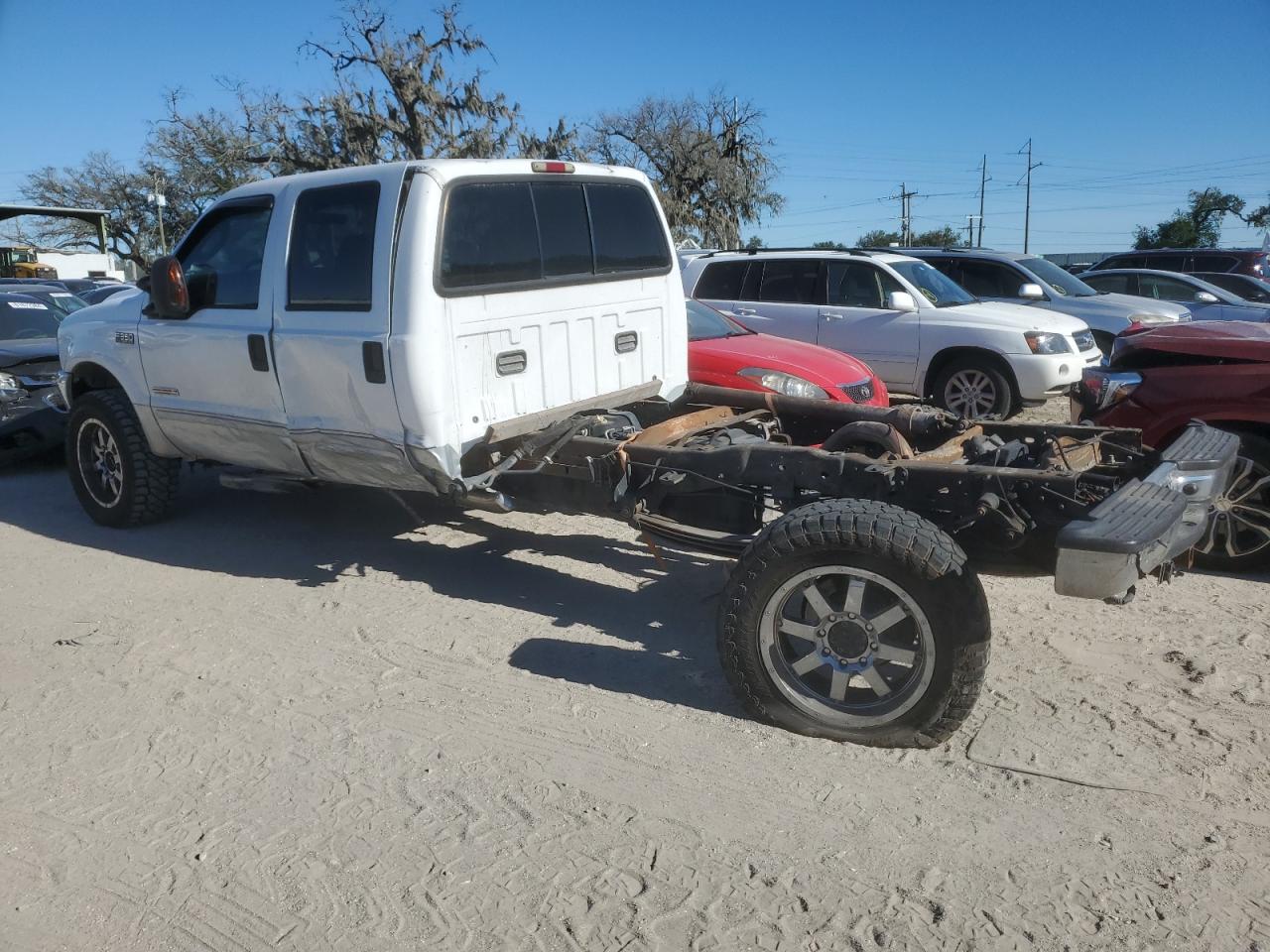 2003 Ford F350 VIN 1FTSW31P23EC64980 Copart auction photo, side / undercarriage damage thumbnail 2