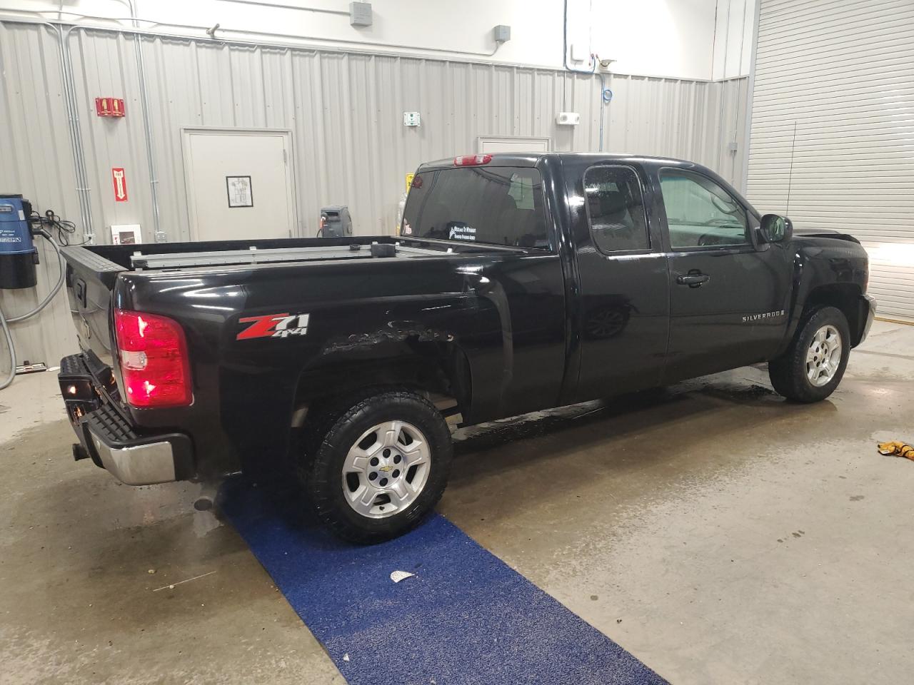2007 Chevrolet Silverado VIN 1GCEK19057Z533444 Copart auction photo, front end damage thumbnail 3