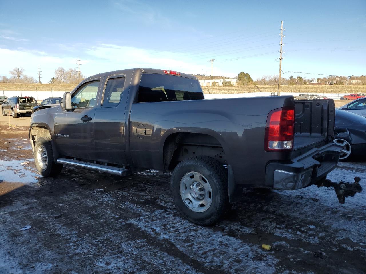 2008 GMC Sierra VIN 1GTHK29K18E137766 Copart auction photo, front end / rear end damage thumbnail 2
