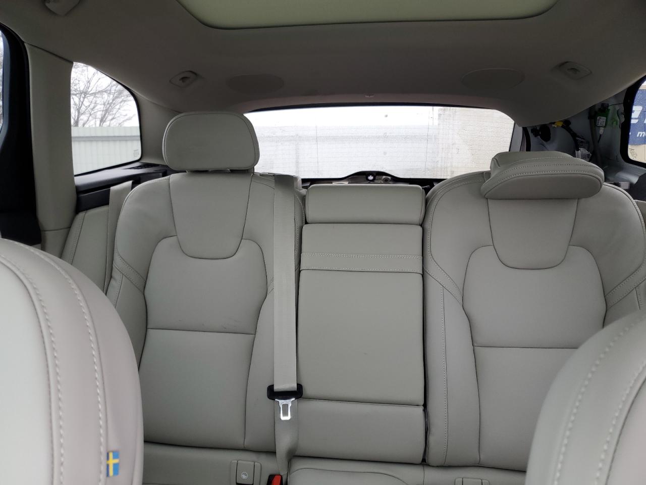2021 Volvo XC60 VIN YV4102RL8M1774023 Copart auction photo, rear end damage thumbnail 10