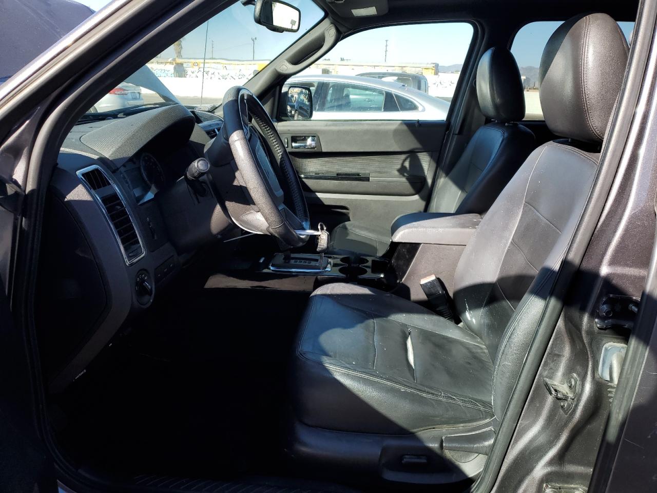 2012 Ford Escape VIN 1FMCU0EGXCKA17755 Copart auction photo, front end / minor dent/scratches damage thumbnail 7